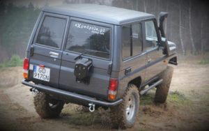 Toyota Land Cruiser J7 Uterenowiony Klasyk Toyota Land Cruiser J7 Uterenowiony Klasyk