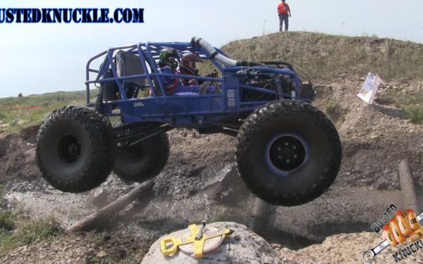 Big Blue Buggy Bounces The Log Trap