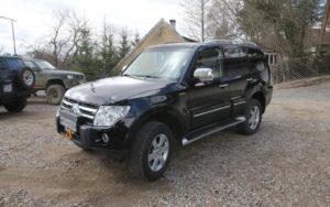Mitsubishi Pajero V80 Mitsubishi Pajero V80
