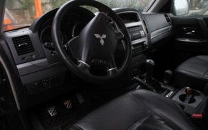 Mitsubishi Pajero + Koni Raid Mitsubishi Pajero + Koni Raid