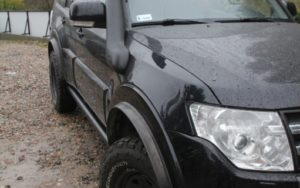 Mitsubishi Pajero + Koni Raid Mitsubishi Pajero + Koni Raid