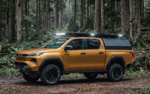 Nowa Toyota Hilux Travo W Pełnej Zbroi More 4x4
