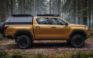 Nowa Toyota Hilux Travo W Pełnej Zbroi More 4x4